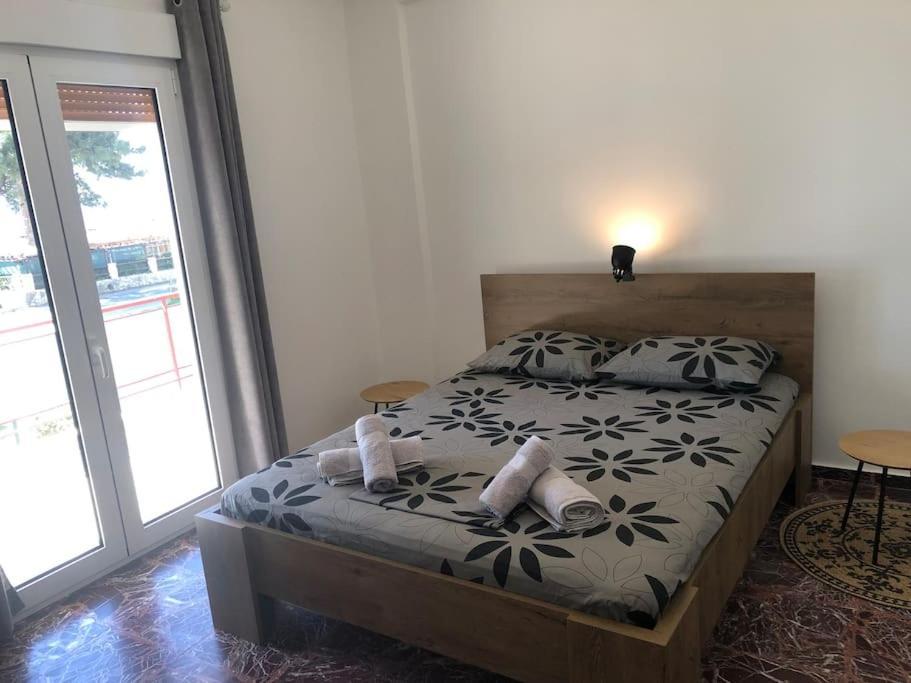 Lovely Beachfront Studio Malaki ภายนอก รูปภาพ